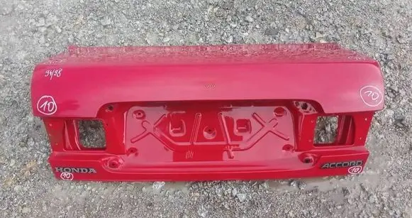 Honda Accord Truck tailgate 