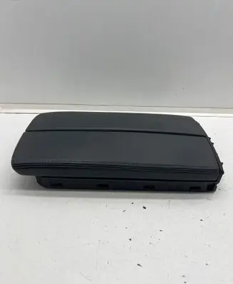 Peugeot 5008 II Armrest 9810060277 9810631877