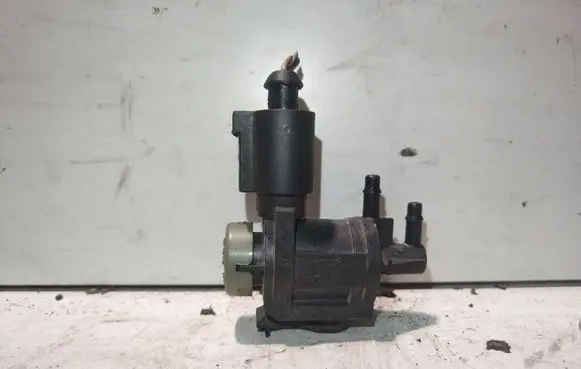 Audi A2 Valve vacuum 1J0906283C