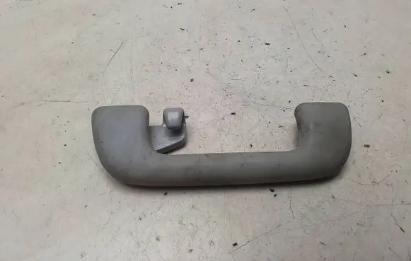 Toyota Verso Rear interior roof grab handle L1020373
