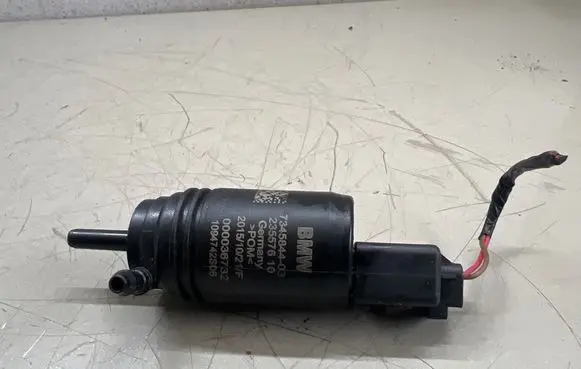 BMW 1 F20 F21 Windscreen/windshield washer pump 7345844 000036732 23557610