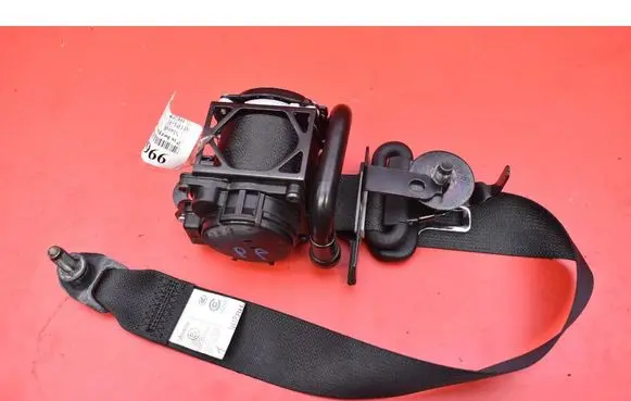 Mazda MX-5 NA Miata Front seatbelt TK-AH3-EH980