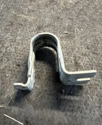Renault Clio III Sway bar bush bracket, front 