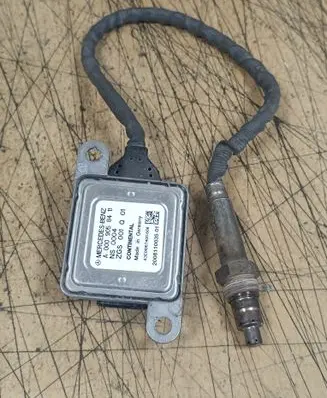 Mercedes-Benz V Class W447 Lambda probe sensor A0009058411