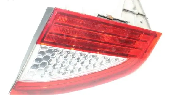 Ford Mondeo MK IV Tailgate rear/tail lights