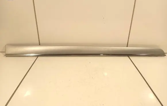 Mercedes-Benz E C207 W207 Panel trim A2076801771