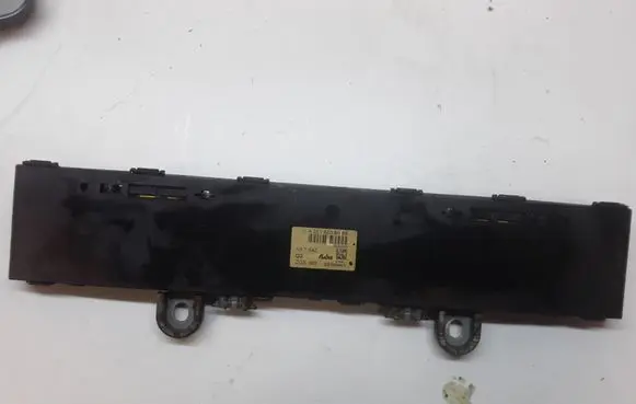 Mercedes-Benz S W221 Aerial antenna amplifier A2218208089
