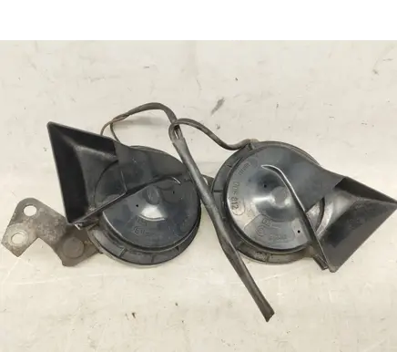 Mercedes-Benz E W124 Horn signal 0045423920 0045423620 A0045423920