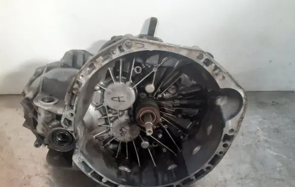 Renault Master III Automatic gearbox 8200786839 PF6M9T