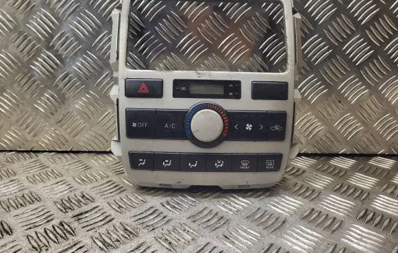 Toyota Avensis Verso Climate control unit 5590044270