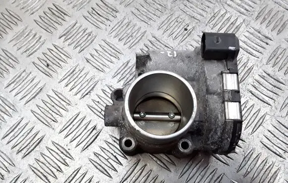 Ford Fiesta Throttle valve