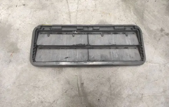 Ford Explorer VI Quarter panel pressure vent FL3415280B62AC