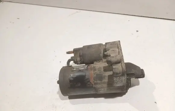 Peugeot 407 Starter motor 9663528880