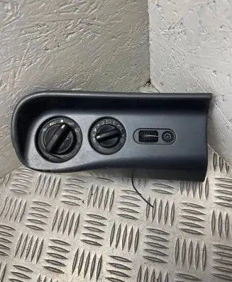Ford Mondeo MK I Light switch 93BG10B838aaw