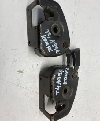 Volkswagen Transporter - Caravelle T4 Seat back rest lock catch 703885300