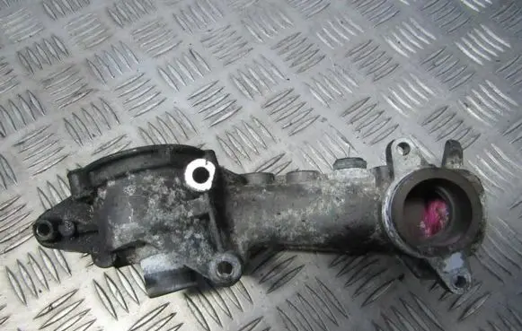 Mercedes-Benz C W203 Engine coolant pipe/hose 1112030473