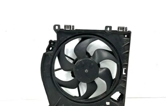Renault Modus Radiator cooling fan shroud 8200135167 21481AY610 1831441000