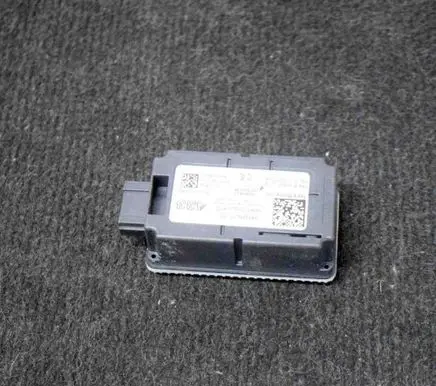 Tesla Model 3 Tire pressure control unit A3C0004620000 145896500A