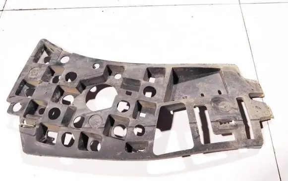 Peugeot 206 Front bumper mounting bracket 9685231980 t84-019065