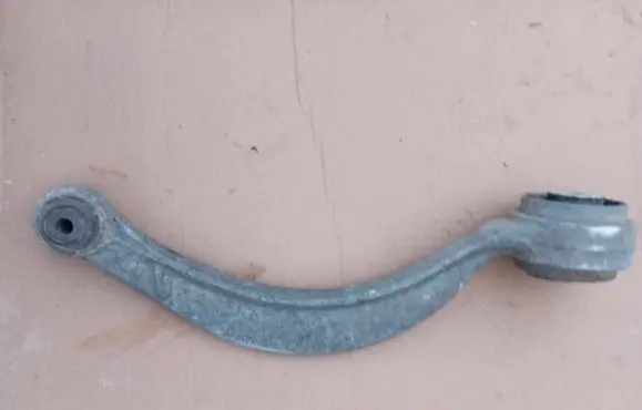 Jaguar XF X250 Front lower control arm/wishbone 3C258
