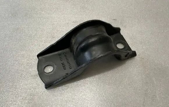 Dodge Challenger Sway bar bush bracket, front 68469871AA 68469871