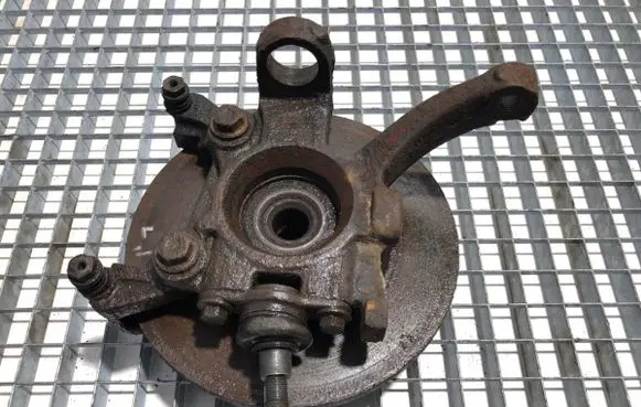 Volkswagen Transporter - Caravelle T4 Front wheel hub spindle knuckle