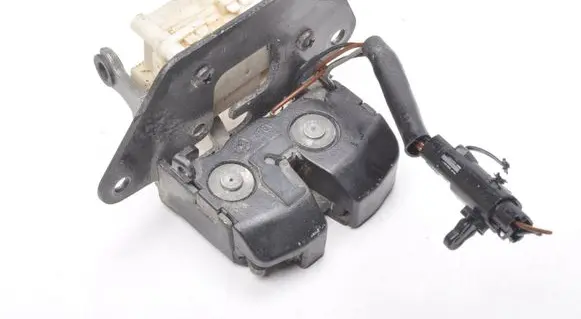 Fiat Croma Tailgate lock latch 