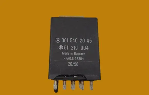 Mercedes-Benz Vito Viano W638 Other relay 0015402045