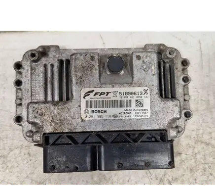 Alfa Romeo Giulietta Engine control unit/module 0261S05118 51890613 1039S45174