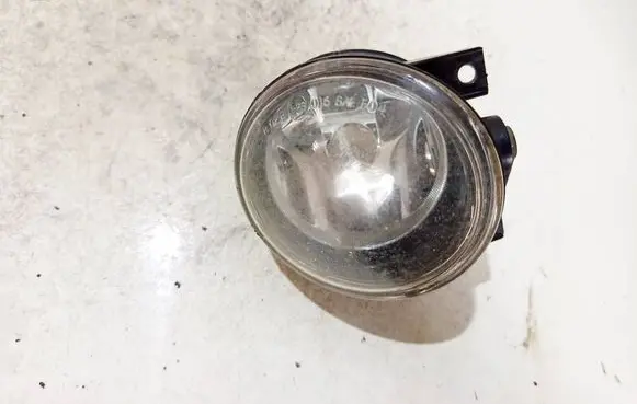 Volkswagen Touareg I Front fog light 271181