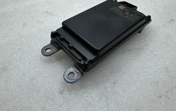 Tesla Model X Other control units/modules 156570900J 73153000339 1541584