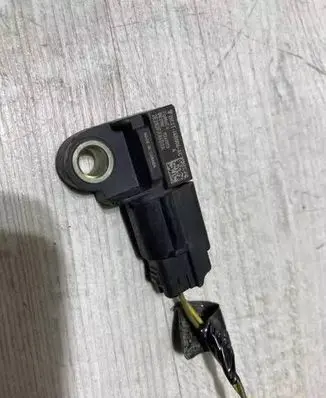 Ford Focus Airbag deployment crash/impact sensor bk2t14b006ac