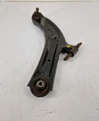 Nissan X-Trail T32 Front lower control arm/wishbone 
