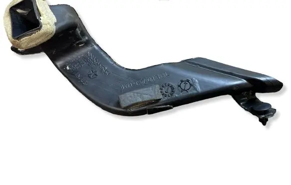 Dodge Durango III Air intake duct part 101937013BL