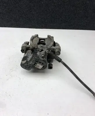 Volkswagen Golf VII Rear brake cylinder 508D