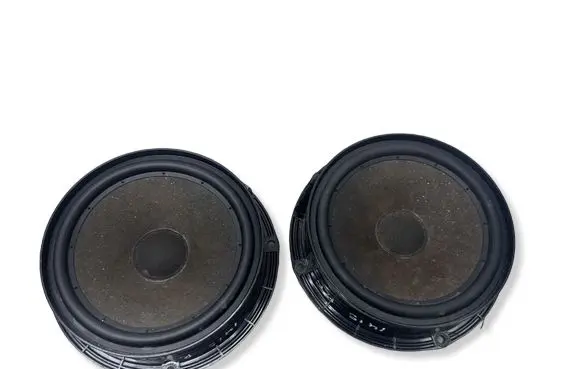 Seat Altea XL Front door speaker 1P0035411