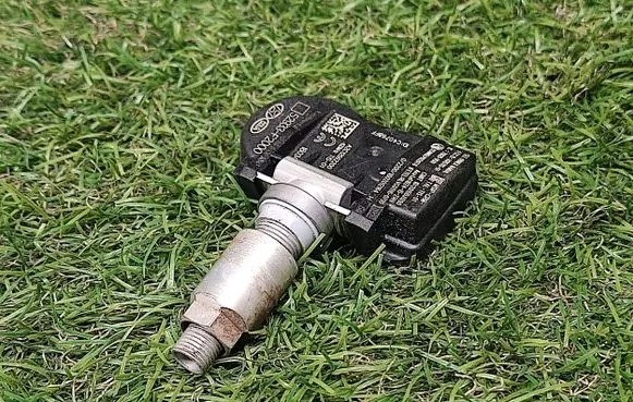 Hyundai Kona I Tire pressure sensor 52933F2000