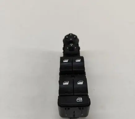 Peugeot 5008 II Electric window control switch 98248411ZD