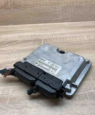 Opel Vectra B Engine control unit/module ECU 90508976 0281001631