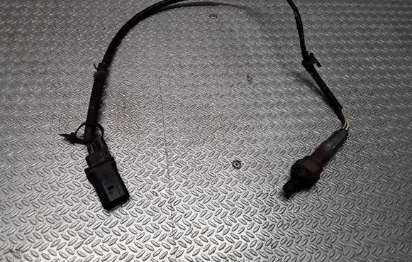 Volkswagen PASSAT B6 Lambda probe sensor 03G906262B
