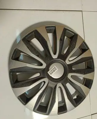 Peugeot 407 R16 wheel hub/cap/trim 