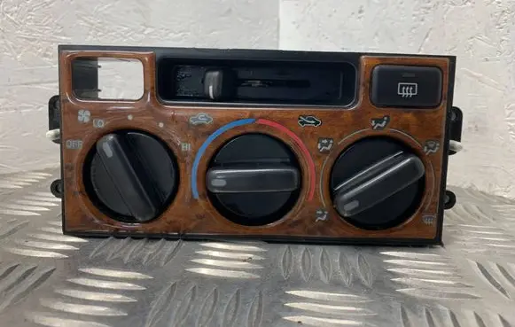 Toyota Land Cruiser (HDJ90) Climate control unit