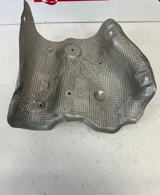 Exhaust heat shield