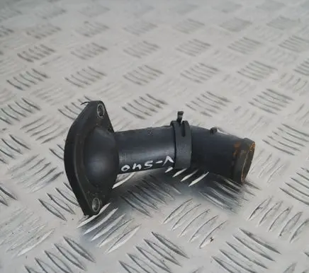 Volkswagen PASSAT B6 Other engine bay part 038121121D