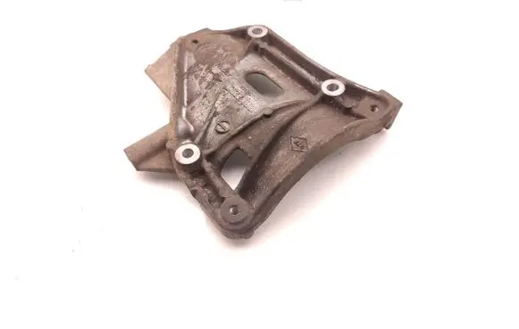 Nissan Navara D23 A/C compressor mount bracket 926140604R