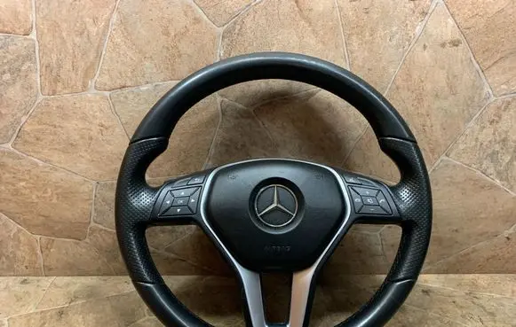 Mercedes-Benz E W212 Steering wheel