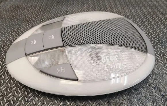 Mercedes-Benz E W211 Front seat light 2118202001