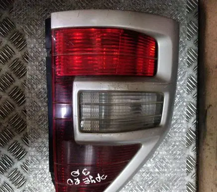 Mitsubishi Pajero Rear/tail lights