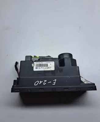 Mercedes-Benz E W210 Central locking vacuum pump 2108002248 00782837