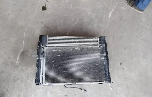 BMW 1 E81 E87 Radiator support slam panel 1137328144 0130303941